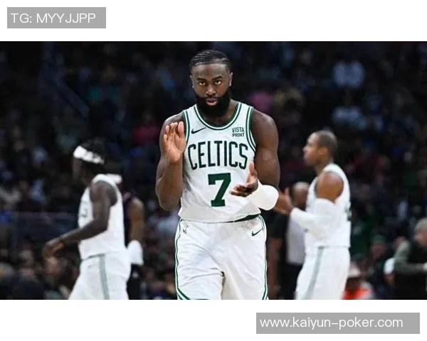 杰伦布朗谈第三节被撤下先发感到不满但尊重教练的战术选择 杰伦布朗谈第三节被撤下先发感到不满但尊重教练的战术选择