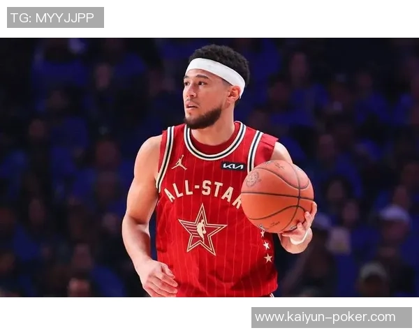 太阳老板称布克在困难时刻坚定支持我展现球队核心价值 太阳老板称布克在困难时刻坚定支持我展现球队核心价值