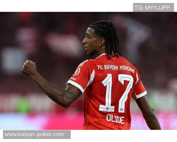 奥利塞训练时佩戴耳钉引发争议拜仁教练曾多次禁止此行为 奥利塞训练时佩戴耳钉引发争议拜仁教练曾多次禁止此行为